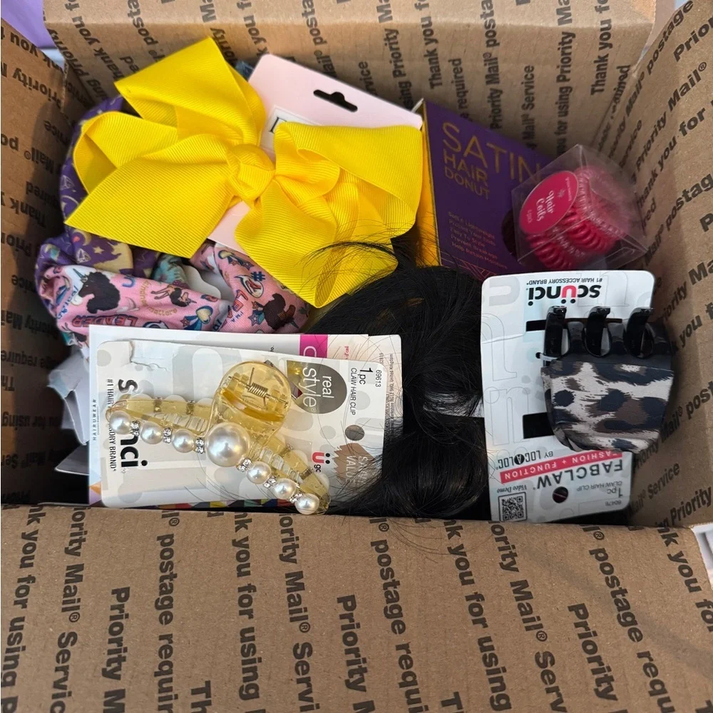 NEW IN‎ BOX Mystery Hair Accessories Bundles Clips, Brushes, Combs, Headbands